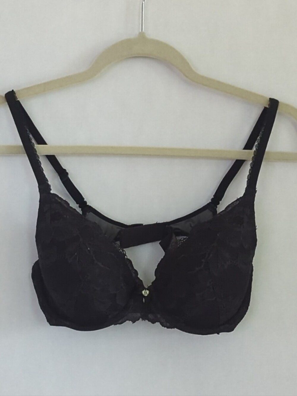 Victoria's Secret Black Lined Perfect Coverage Underwire Lacey Bra Size 34C